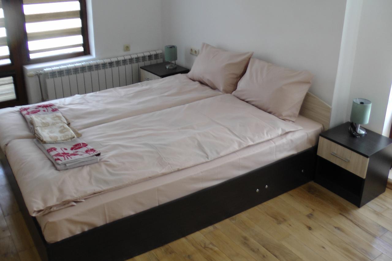 Top Center , Modern And Quiet Apartment Burgas Stad Buitenkant foto